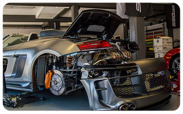 Audi-r8-rear-wrapping