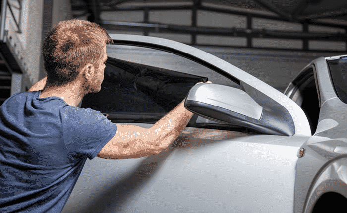 installing car window tinting film