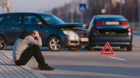 Should You Settle Or Sue For Car Accident Damages?